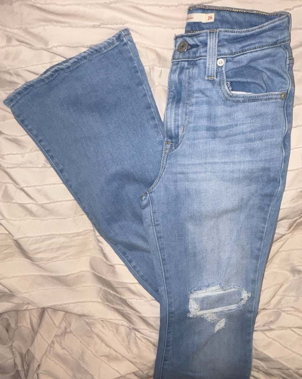 Levi's 725 Flare Jeans Size 26 Light Wash Distressed Knee